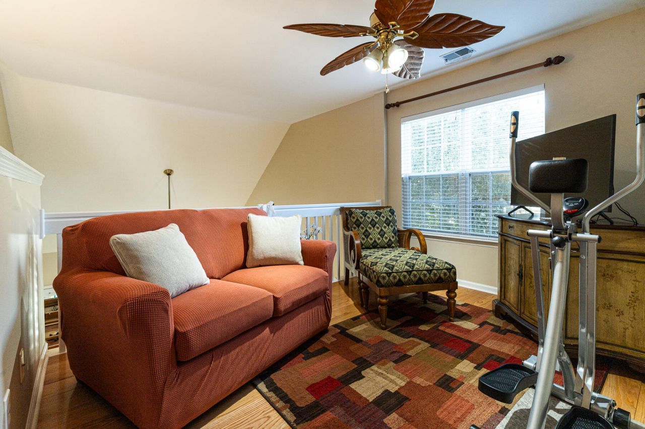 1500 Yellow Hawthorn Circle Photo 44