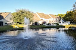 1500 Yellow Hawthorn Circle photo 4