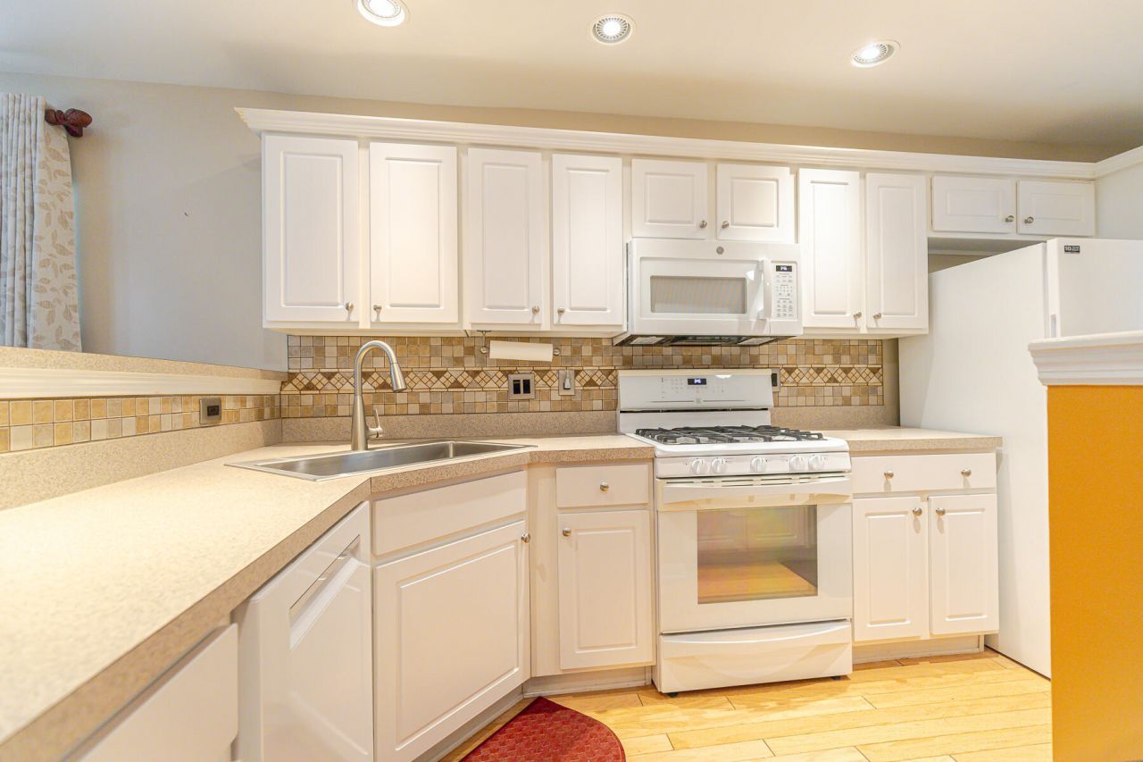 1500 Yellow Hawthorn Circle Photo 8