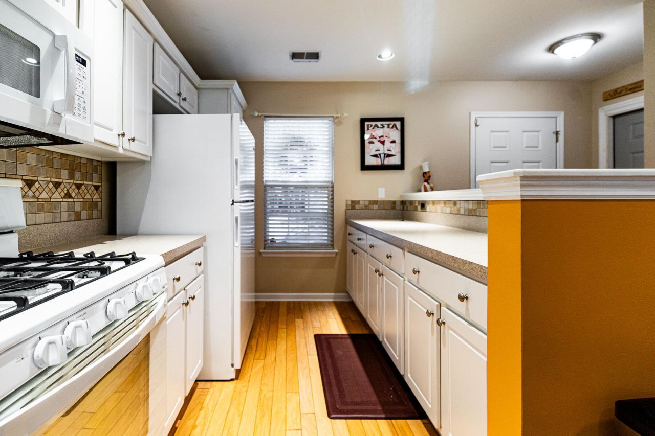 1500 Yellow Hawthorn Circle Photo 9