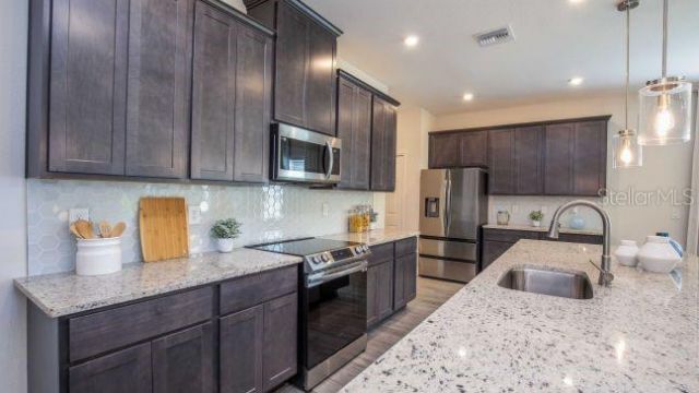 857 Hawthorne Berry Road, Lakeland, FL 33810 Photo