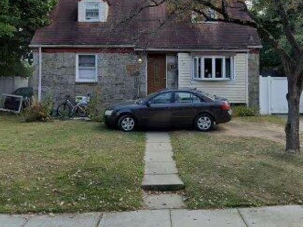 123 Smith Street, Roosevelt, NY 11575