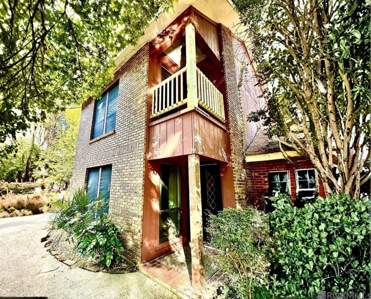 2455 Aubin Ln, Baton Rouge, LA 70816 Main Photo
