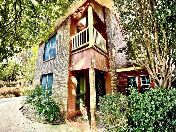 2455 Aubin Ln, Baton Rouge, LA 70816