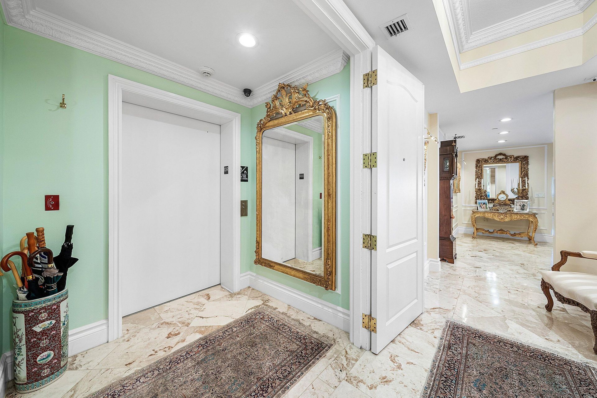 201 S Narcissus Avenue, Unit 1002, West Palm Beach, FL 33401 Photo