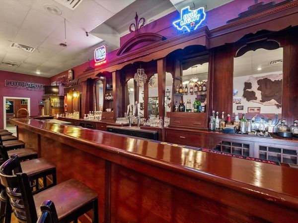 107 S Beaton Street , Corsicana, TX 75110