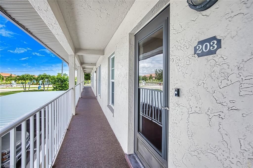 16001 Dublin Cir, Unit 203, Fort Myers, FL 33908 Photo
