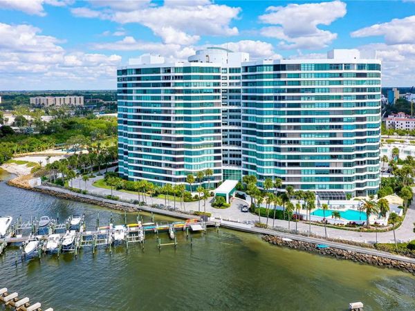 988 BLVD OF THE ARTS, Unit 1011, SARASOTA, FL 34236