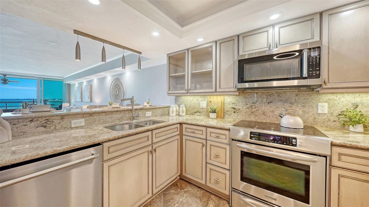 988 Blvd Of The Arts, Unit 1011, Sarasota, FL 34236 Photo