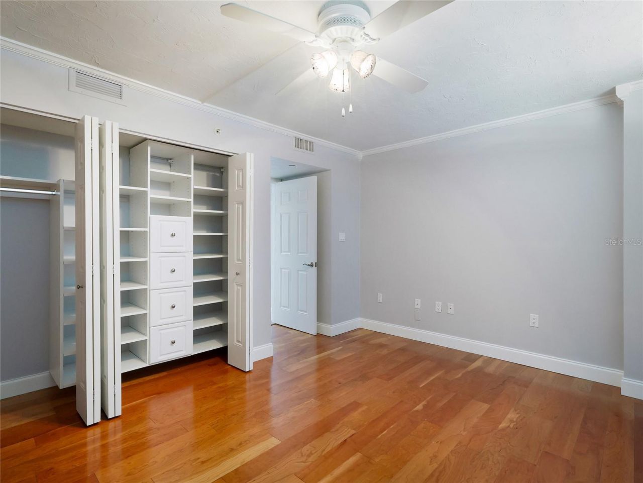 988 Blvd Of The Arts, Unit 1011, Sarasota, FL 34236 Photo