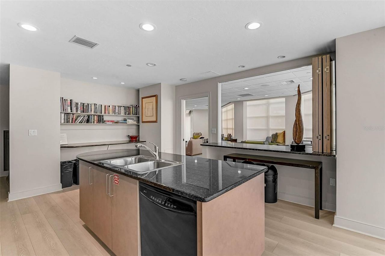 988 Blvd Of The Arts, Unit 1011, Sarasota, FL 34236 Photo