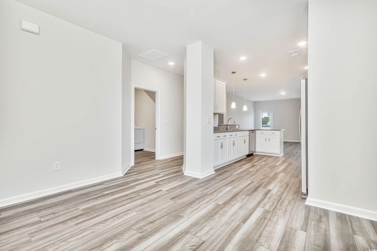 1129 Boswell Ct. Photo 7