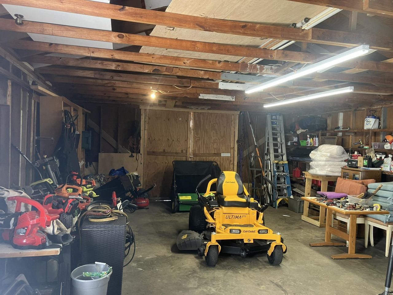 110 Joey Street Photo 26