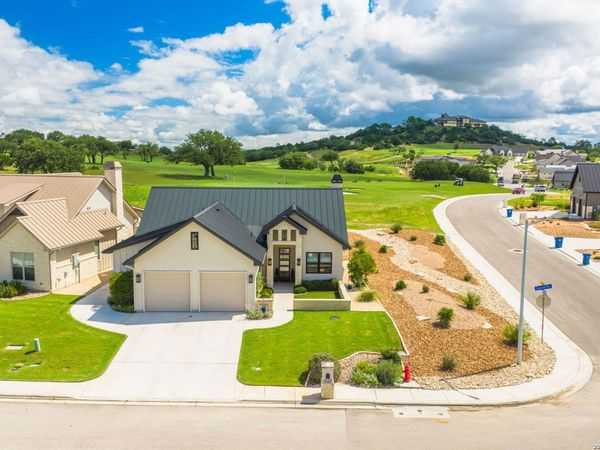 1025 Comanche Hills, Kerrville, TX 78028