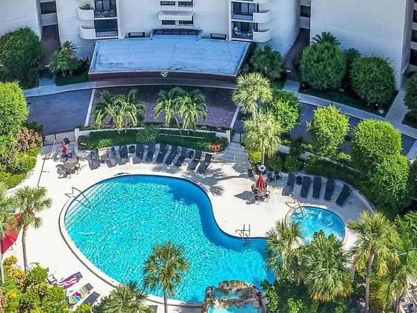 2480 Presidential Way, Unit 1504, West Palm Beach, FL 33401