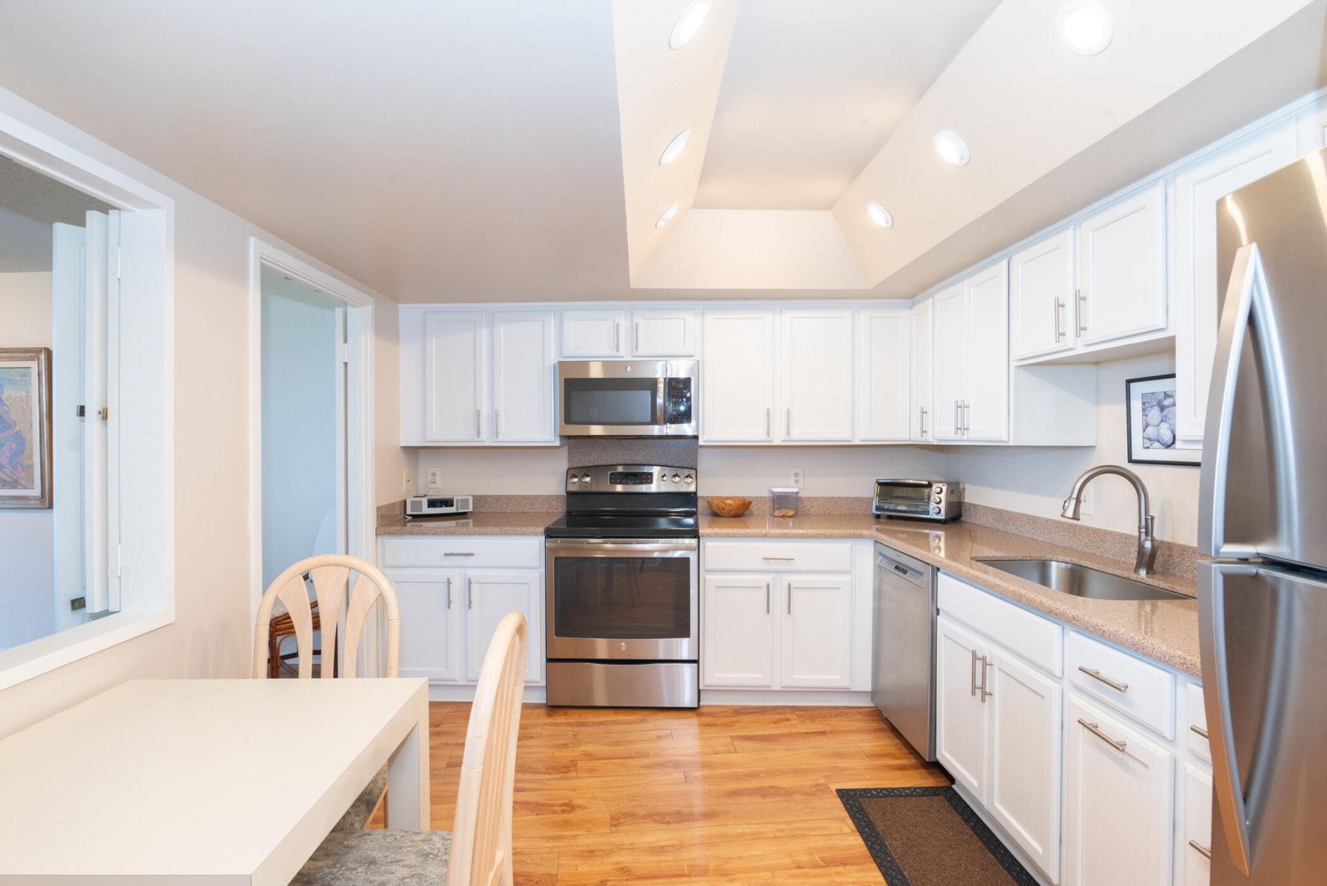 2480 Presidential Way, Unit 1504, West Palm Beach, FL 33401 Photo