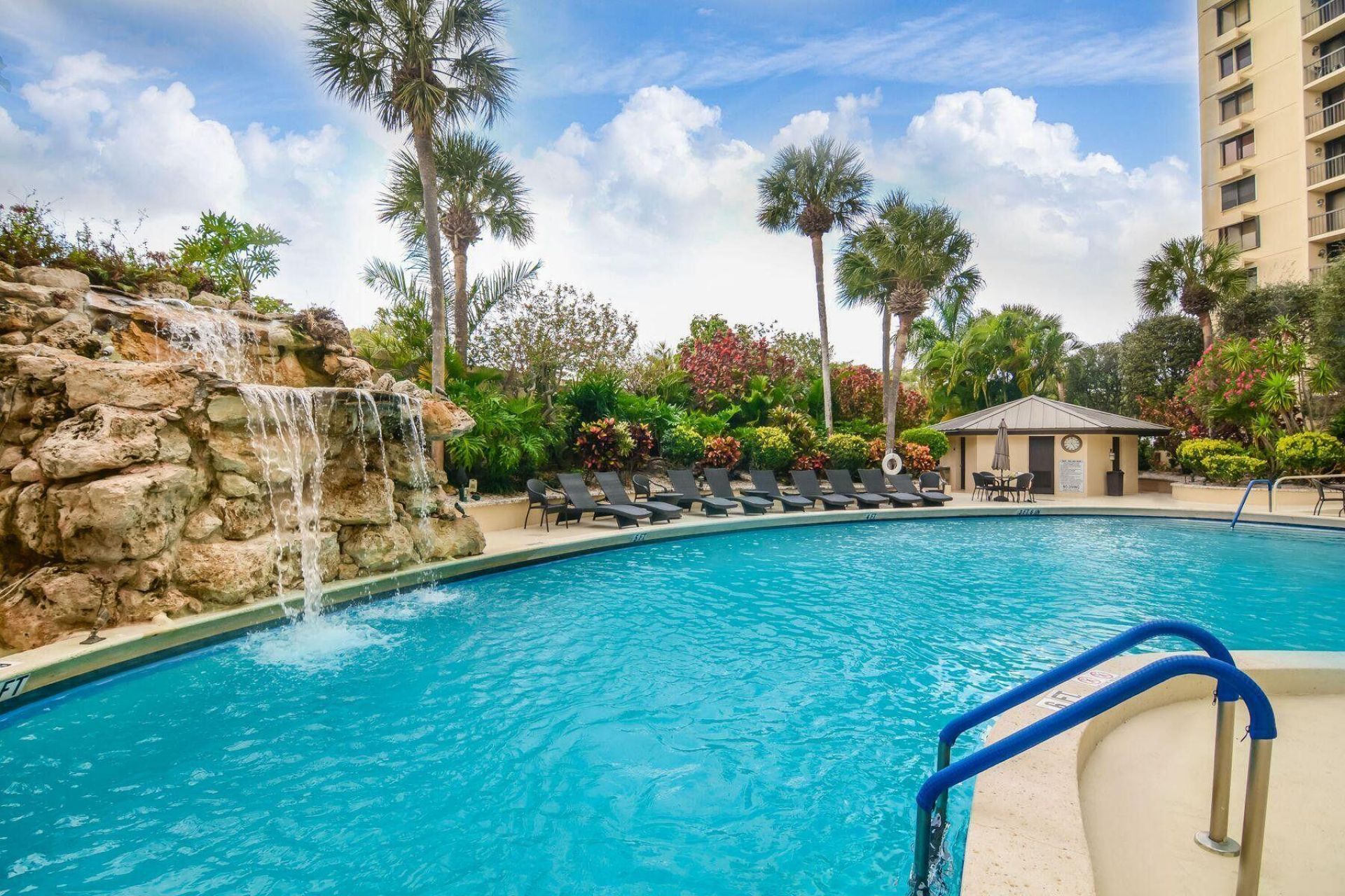 2480 Presidential Way, Unit 1504, West Palm Beach, FL 33401 Photo