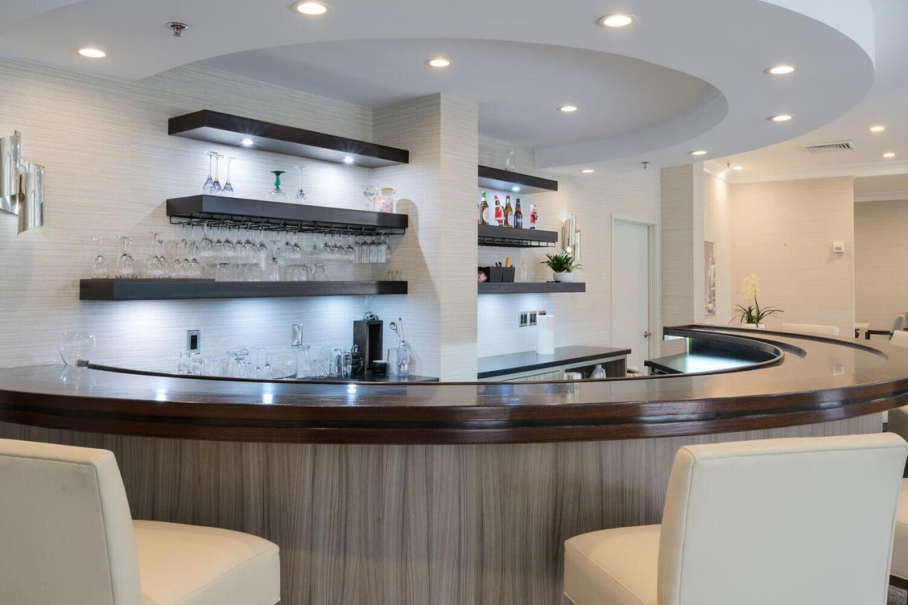 2480 Presidential Way, Unit 1504, West Palm Beach, FL 33401 Photo