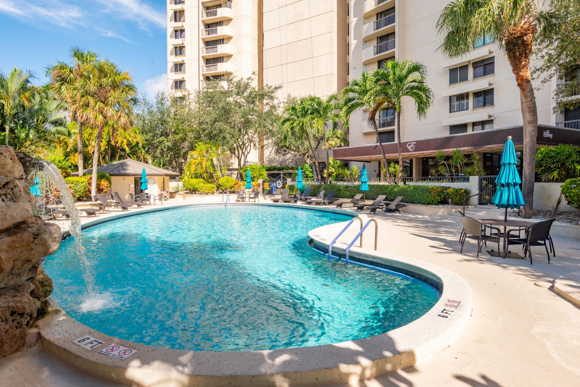 2480 Presidential Way, Unit 1504, West Palm Beach, FL 33401 Photo