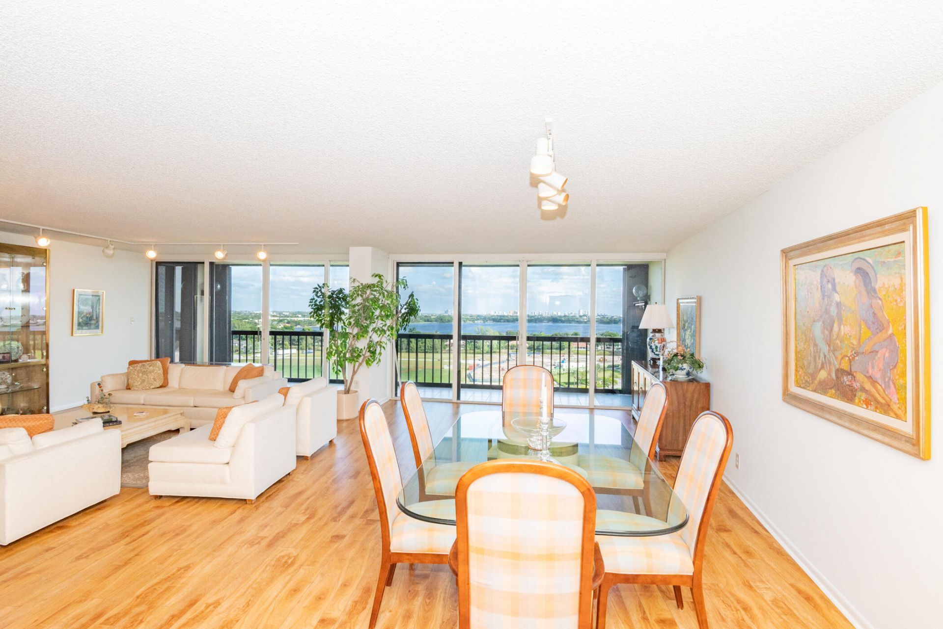 2480 Presidential Way, Unit 1504, West Palm Beach, FL 33401 Photo