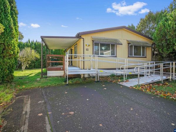 2200 Lancaster (#1D) Dr SE, Salem, OR 97317