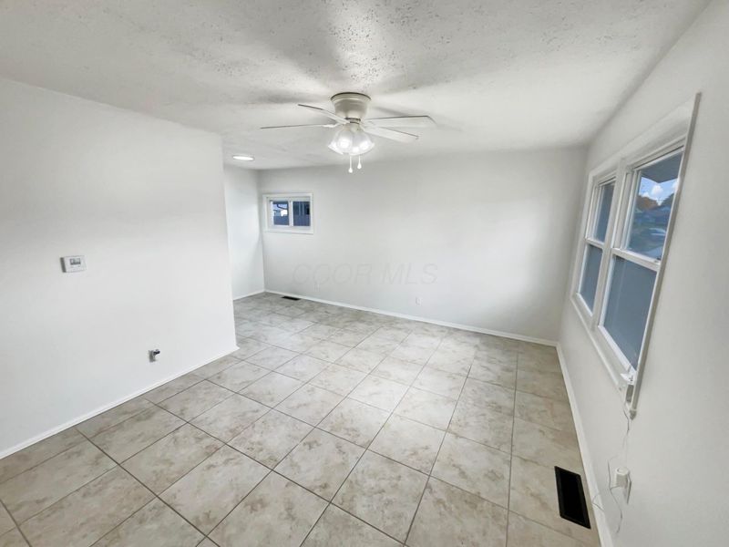 4148 Elbern Avenue, Columbus, OH 43213 Photo 4