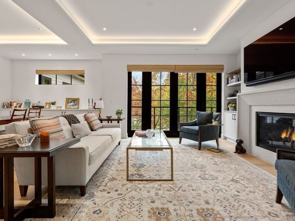 148 Weston Rd, Unit 208, Wellesley, MA 02482