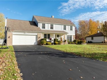 3105 Baker Road, Orchard Park, NY 14127