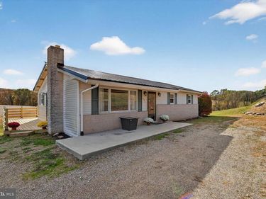 421 MILLION DOLLAR ROAD, HALIFAX, PA 17032