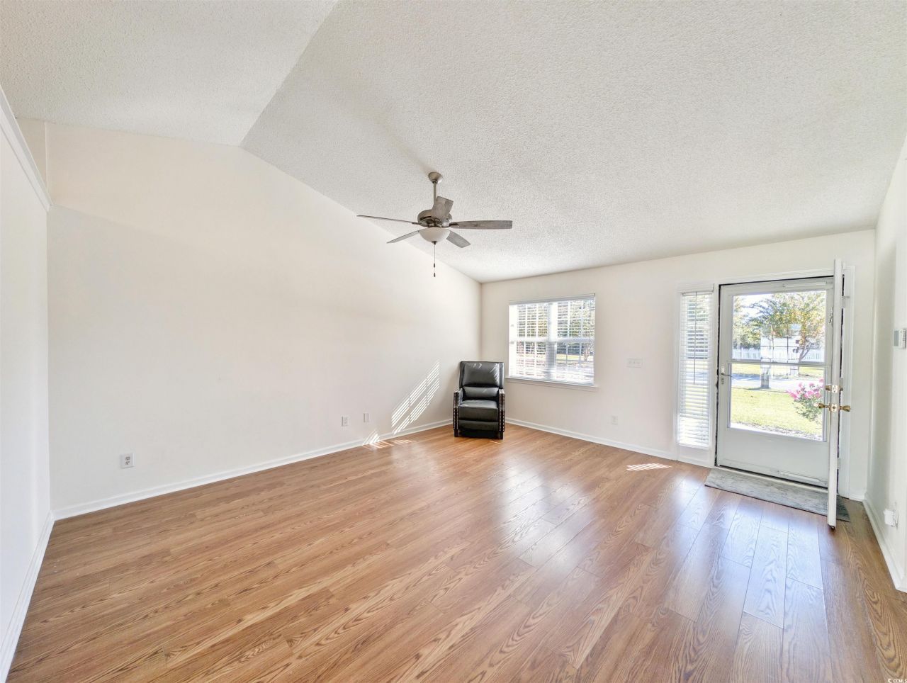 168 Palladium Dr. Photo 12