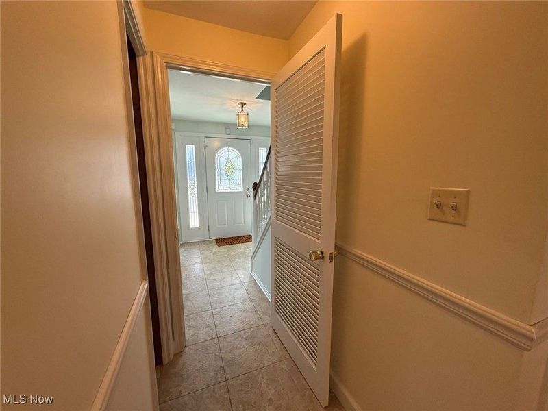 9474 Stoney Creek Lane, Parma Heights, OH 44130 Photo 11