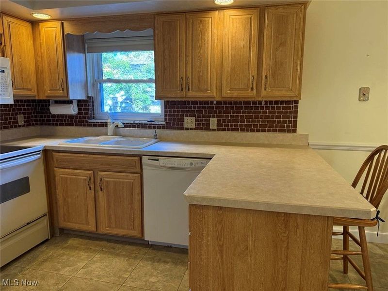 9474 Stoney Creek Lane, Parma Heights, OH 44130 Photo 13