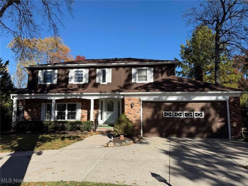 9474 Stoney Creek Lane, Parma Heights, OH 44130 Photo 3