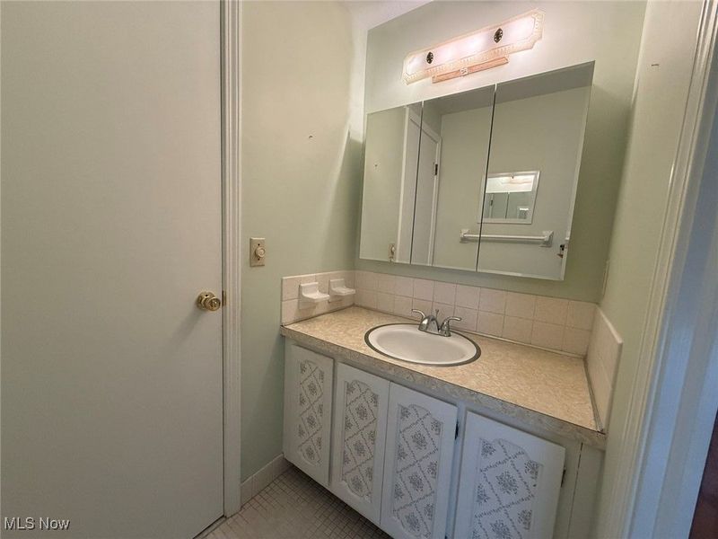 9474 Stoney Creek Lane, Parma Heights, OH 44130 Photo 30