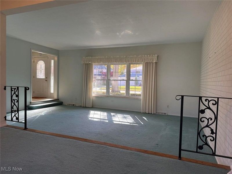 9474 Stoney Creek Lane, Parma Heights, OH 44130 Photo 8