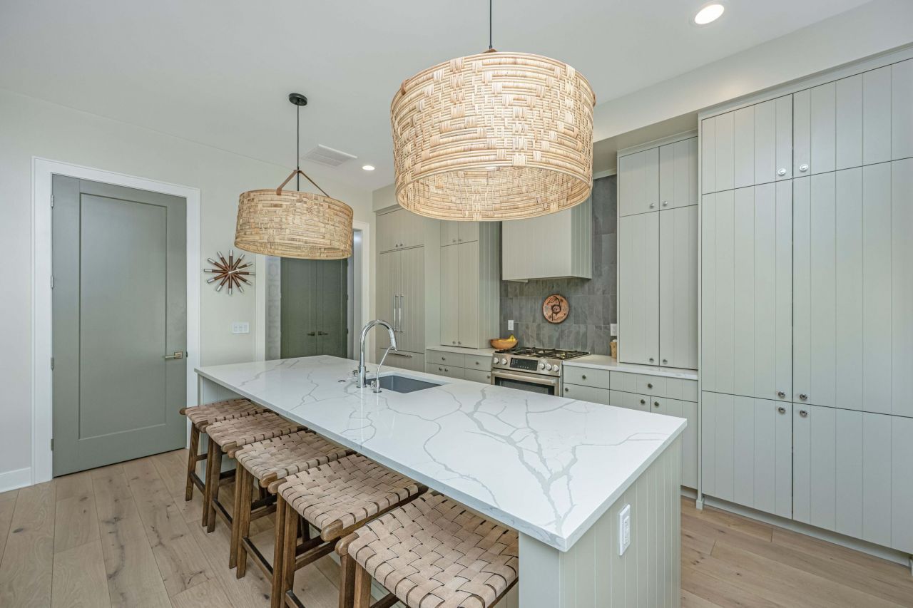 320 Longshore, Unit #1041 Street Photo 14