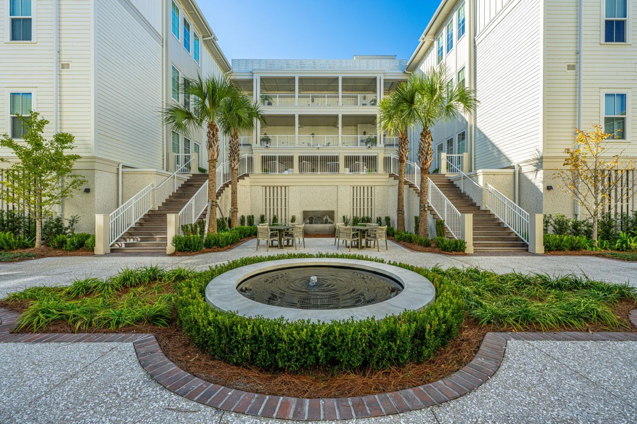 320 Longshore, Unit #1041 Street Photo 43