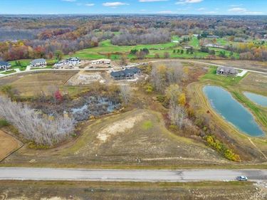 1632 Vista Drive, Oakland Twp, MI 48363