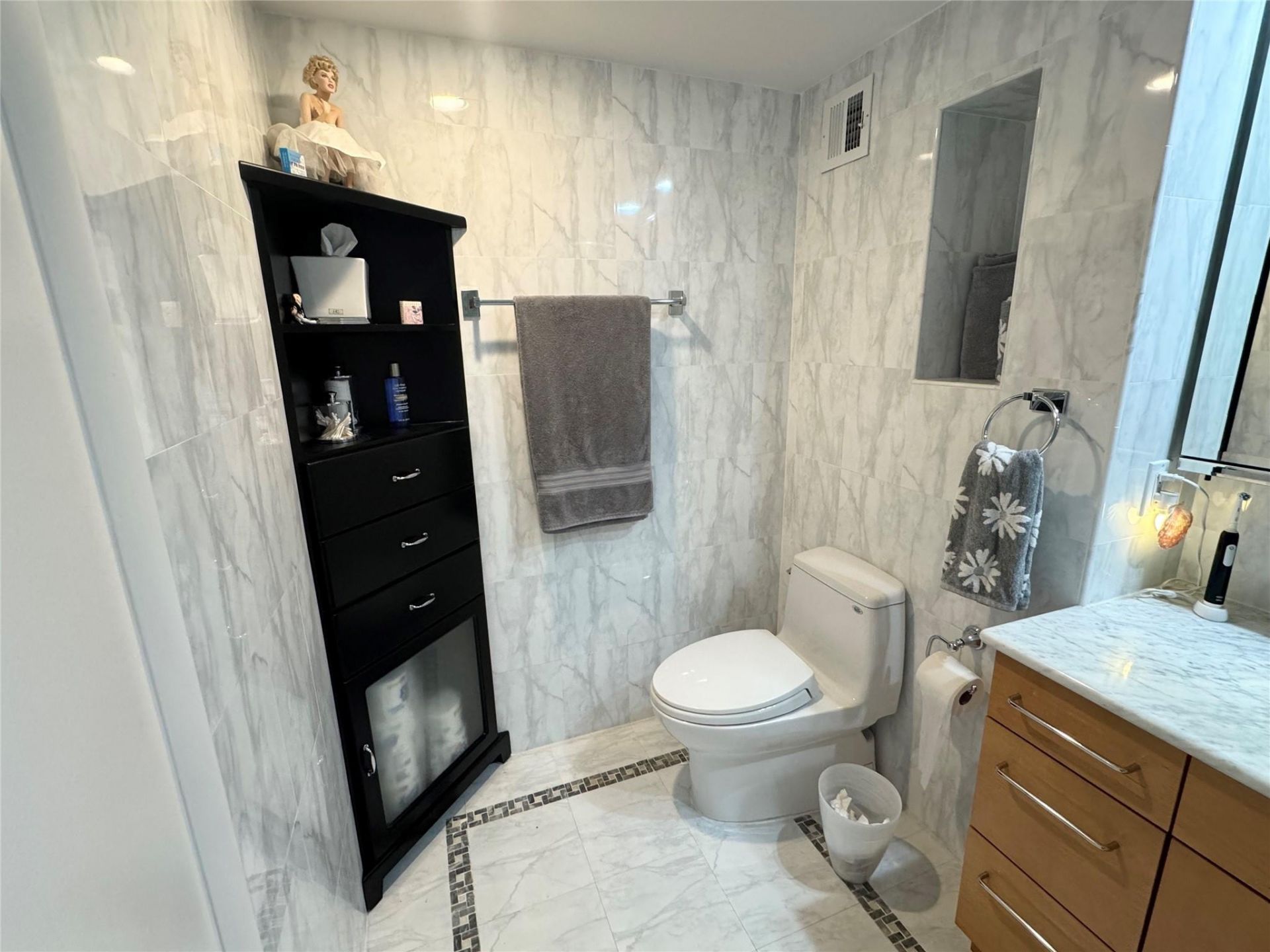 4100 Galt Ocean Drive, Unit 1406, Fort Lauderdale, FL 33308 Photo