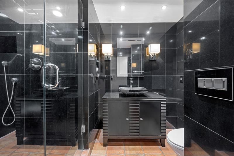 2500 Parkview Dr, Unit 2516, Hallandale Beach, FL 33009 Photo