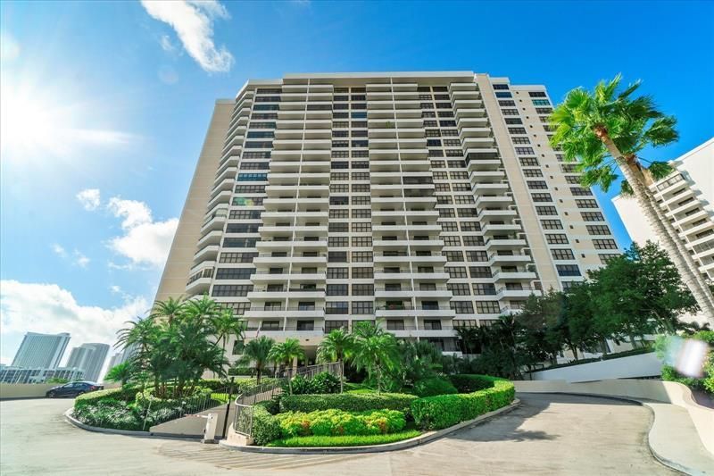 2500 Parkview Dr, Unit 2516, Hallandale Beach, FL 33009 Photo