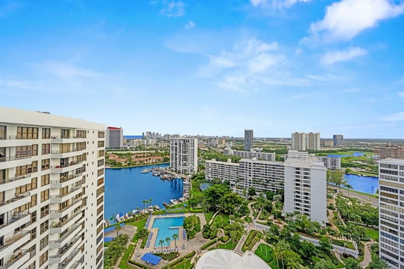 2500 Parkview Dr, Unit 2516, Hallandale Beach, FL 33009 Photo