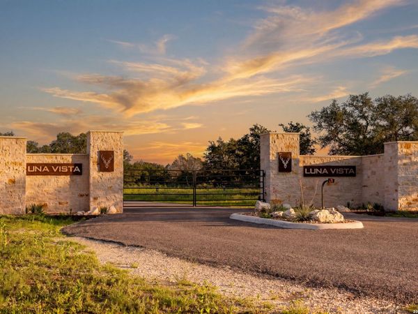 456 Dark Sky Path, Kerrville, TX 78028