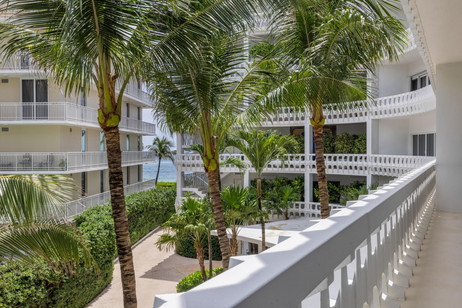 300 S Ocean Boulevard, Unit 3g, Palm Beach, FL 33480 Photo