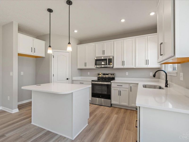 6071 Foothills Drive, Harrison, OH 45030 Photo 4