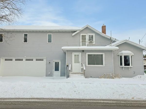 124 S CUSTER STREET, Brillion, WI 54110