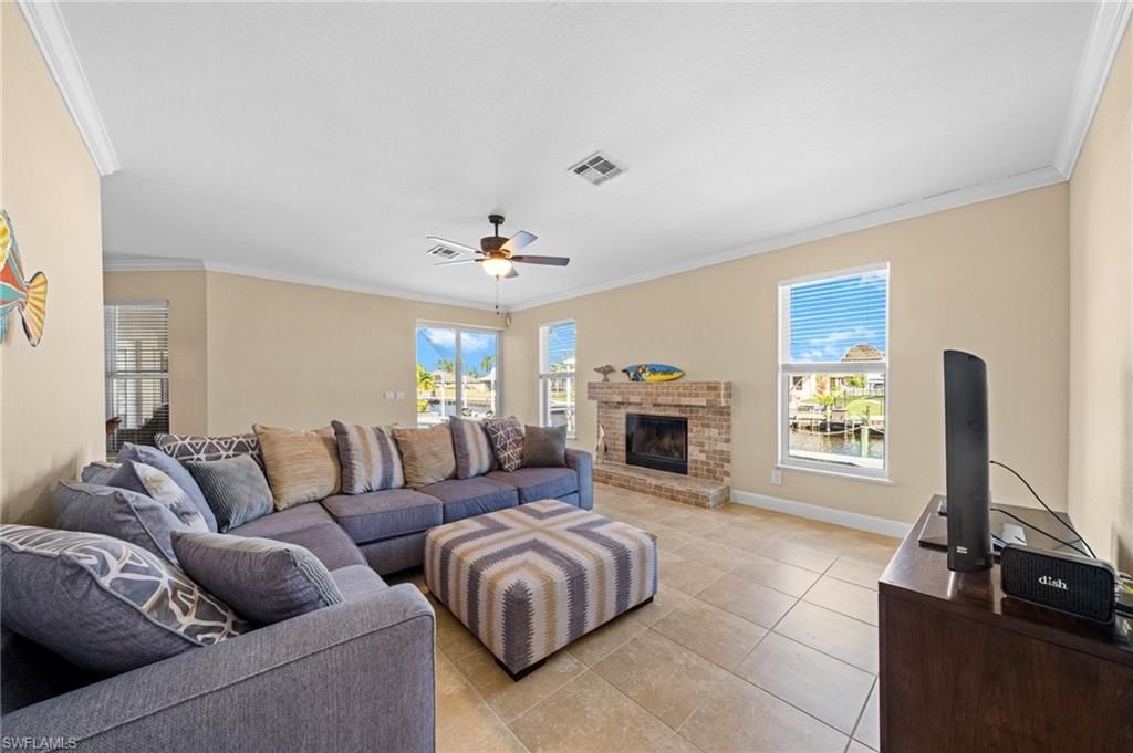 5025 SW 10th Ave, Cape Coral, FL 33914 Photo