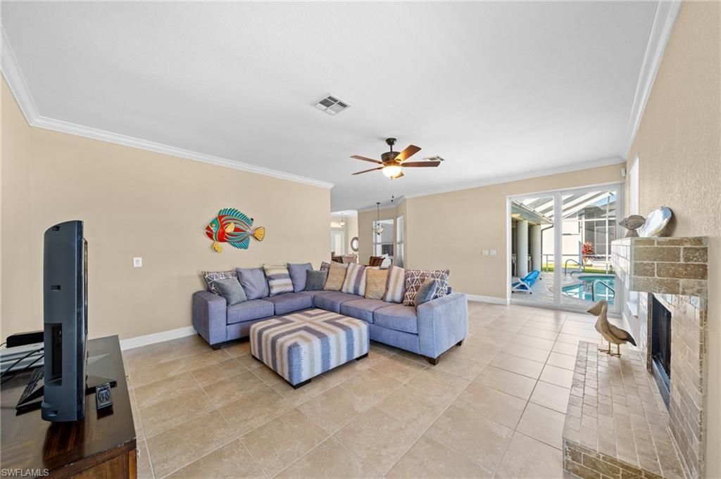 5025 SW 10th Ave, Cape Coral, FL 33914 Photo