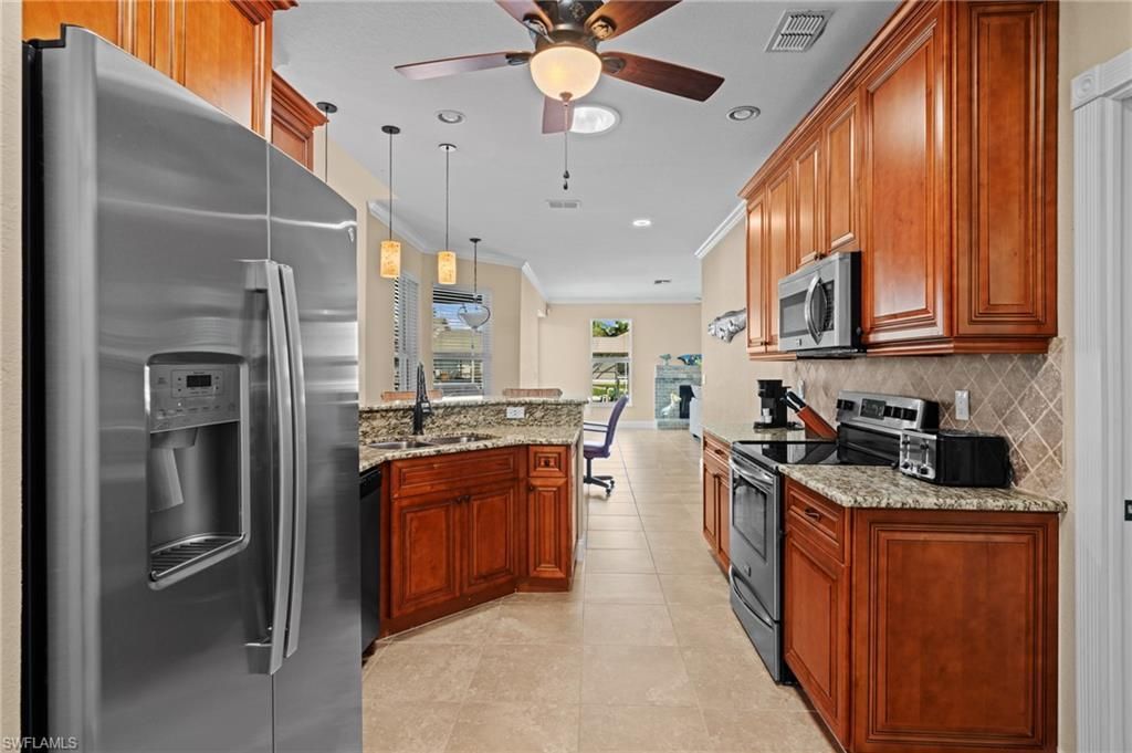 5025 SW 10th Ave, Cape Coral, FL 33914 Photo