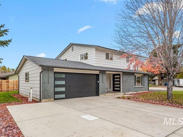670 S Berwick Dr, Boise, ID 83706